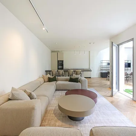 Exceptional Townhouse - Private Garden Paris