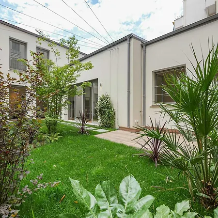 Exceptional Townhouse - Private Garden