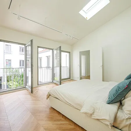 Exceptional Townhouse - Private Garden פריז