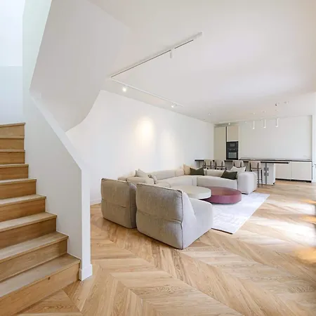 Exceptional Townhouse - Private Garden