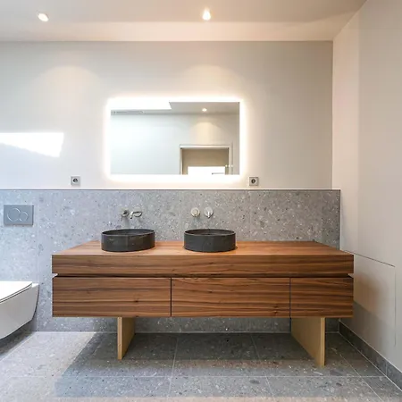 Exceptional Townhouse - Private Garden * פריז